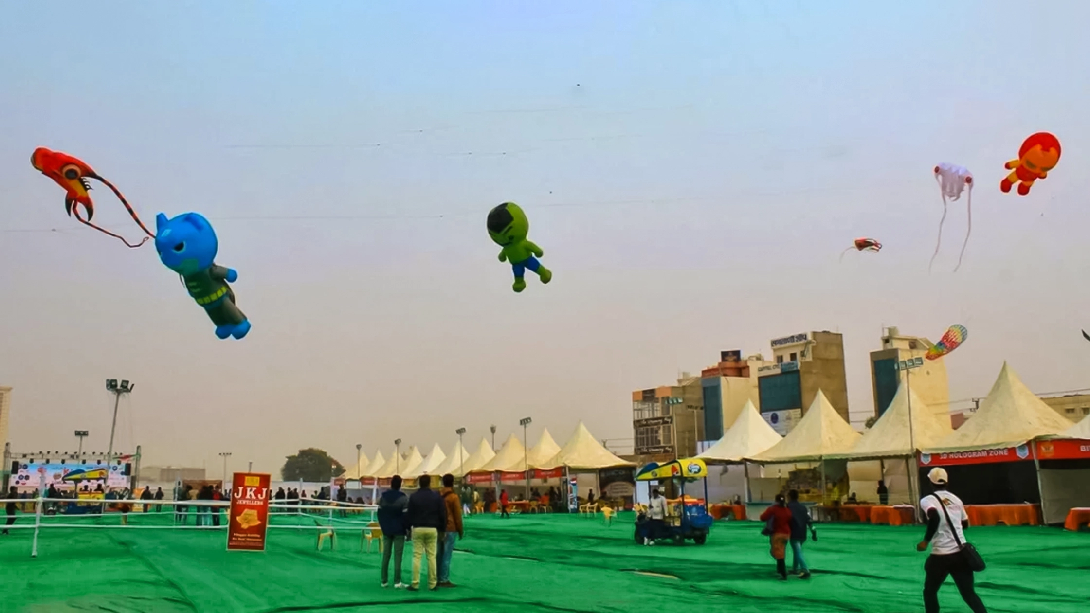 https://www.rajasthanplaces.com/festivals/kite-festival-jaipur/